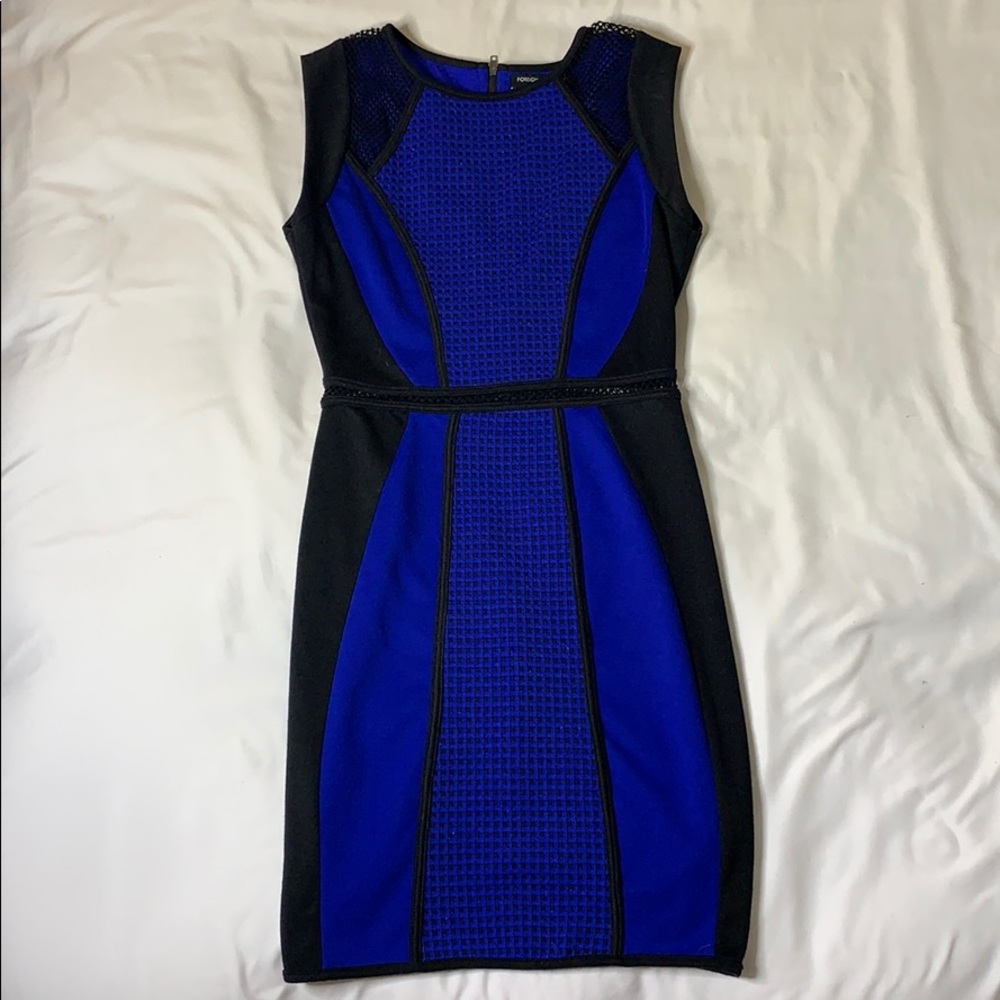 Black/blue body-con dress